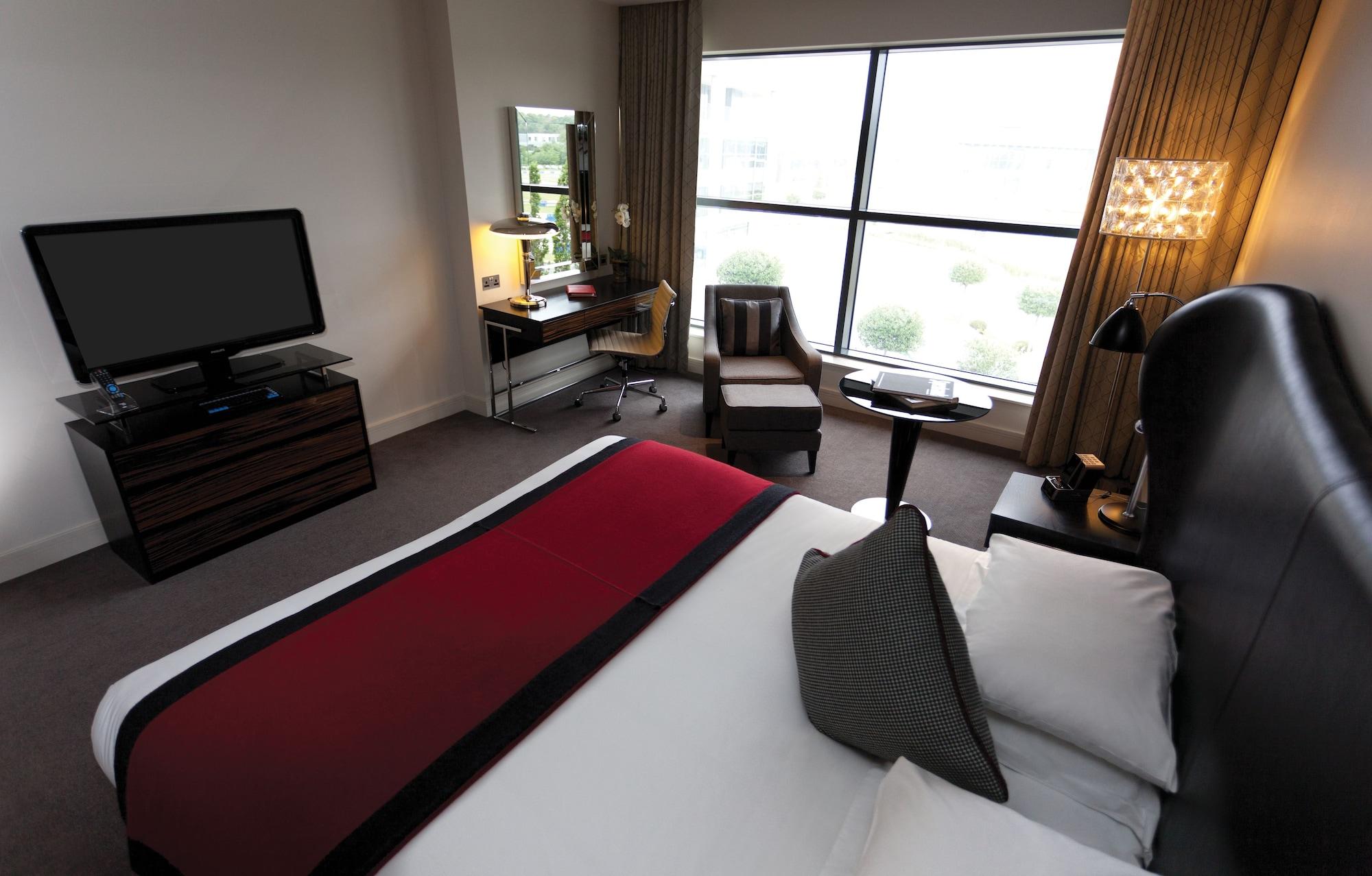 ווייברידג' Brooklands Hotel & Spa מראה חיצוני תמונה